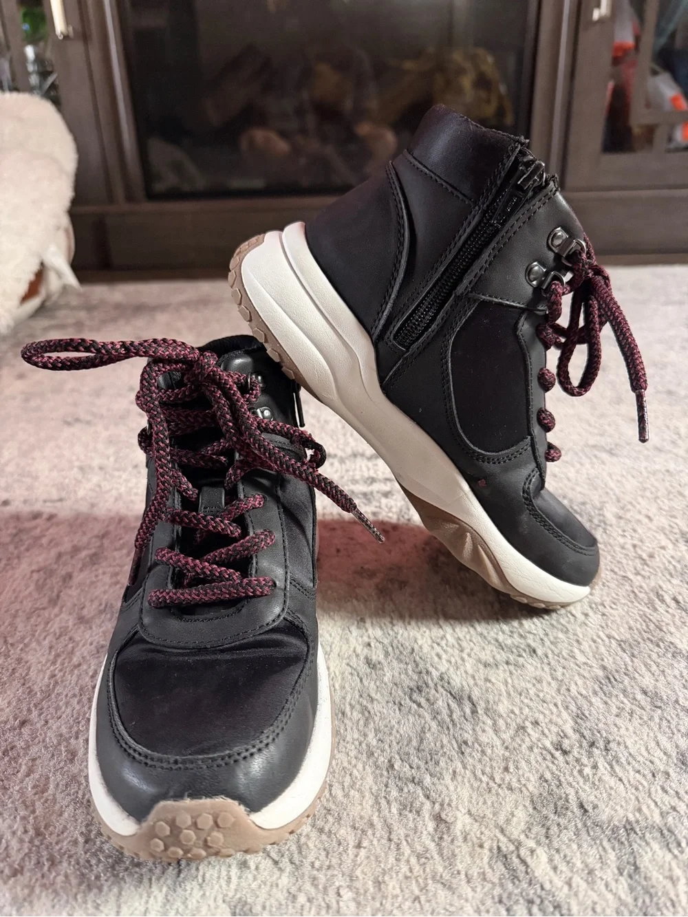 Art Class Kids Black High Top Sneakers Size 1 Side Zip
